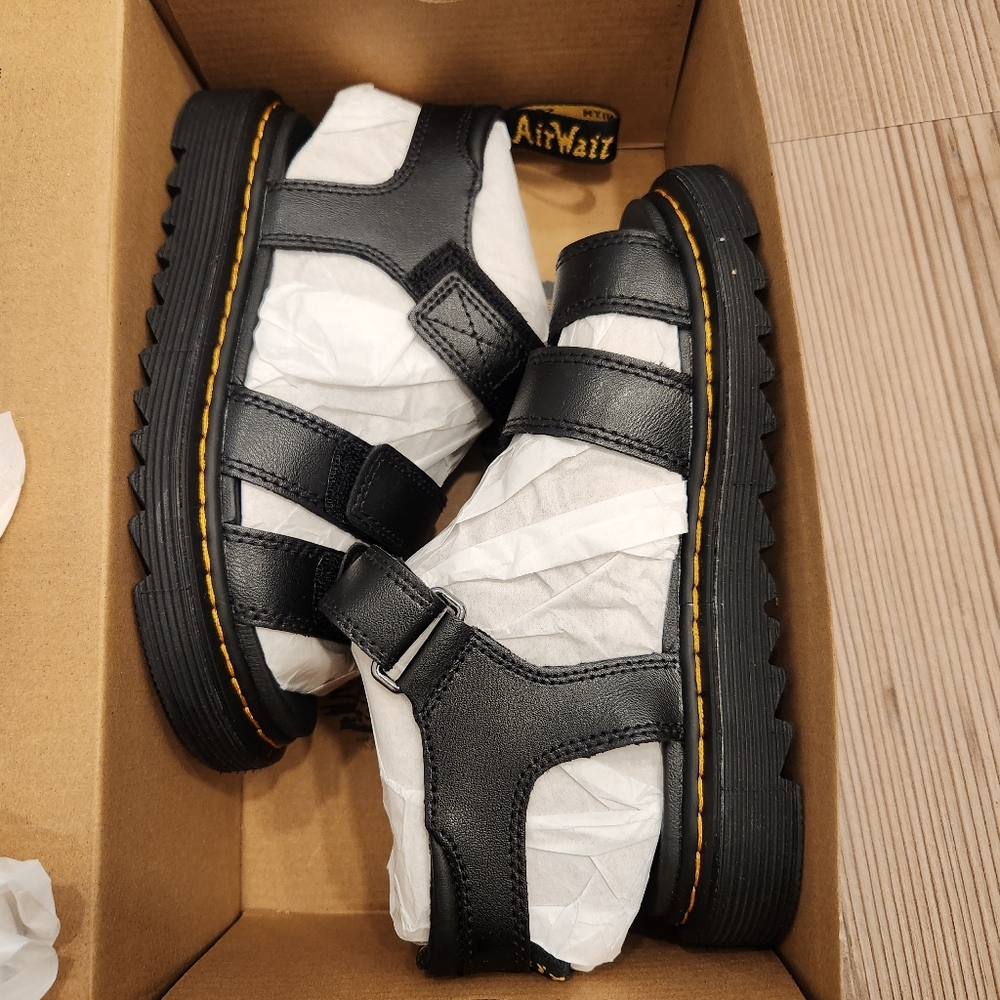 Dr. Martens Klaire Kids Sandal - Picture 5 of 9